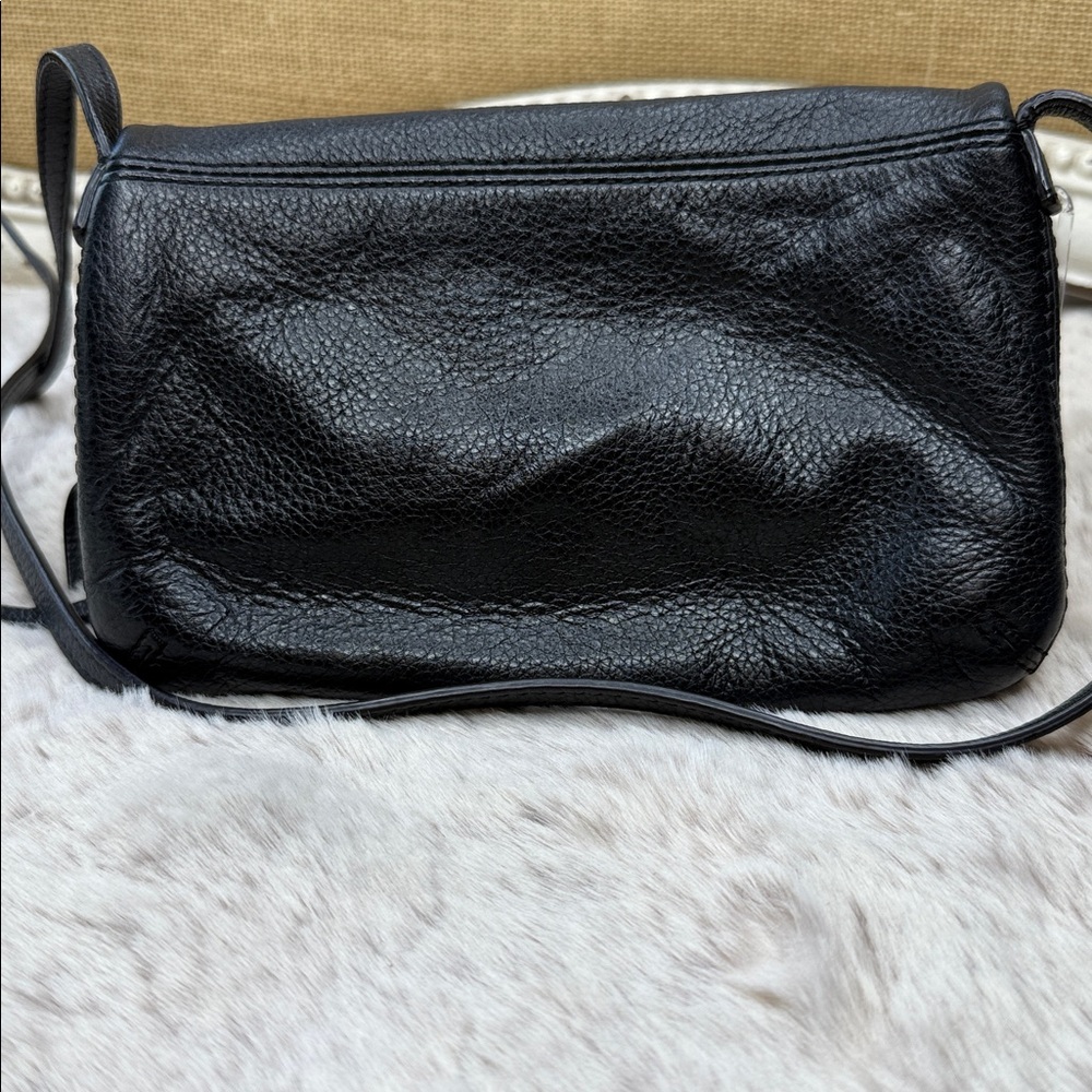 Kate Spade New York Mansfield Mariana
Crossbody Bag (Black) - Picture 3 of 11